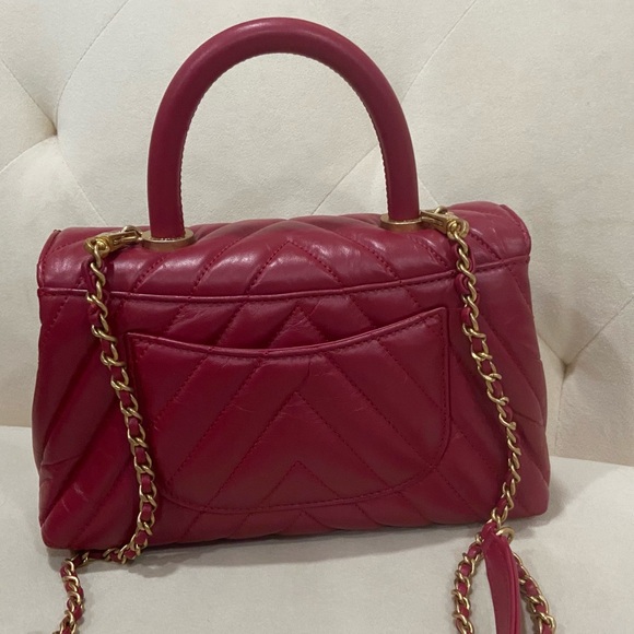 ❤️❤️Chanel chevron Coco Mini top handle Bag - Picture 6 of 10